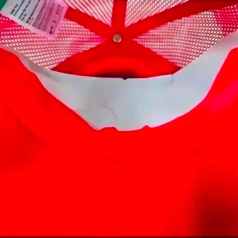 Brand New) Selling BTS J-Hope Baseball Cap in Red