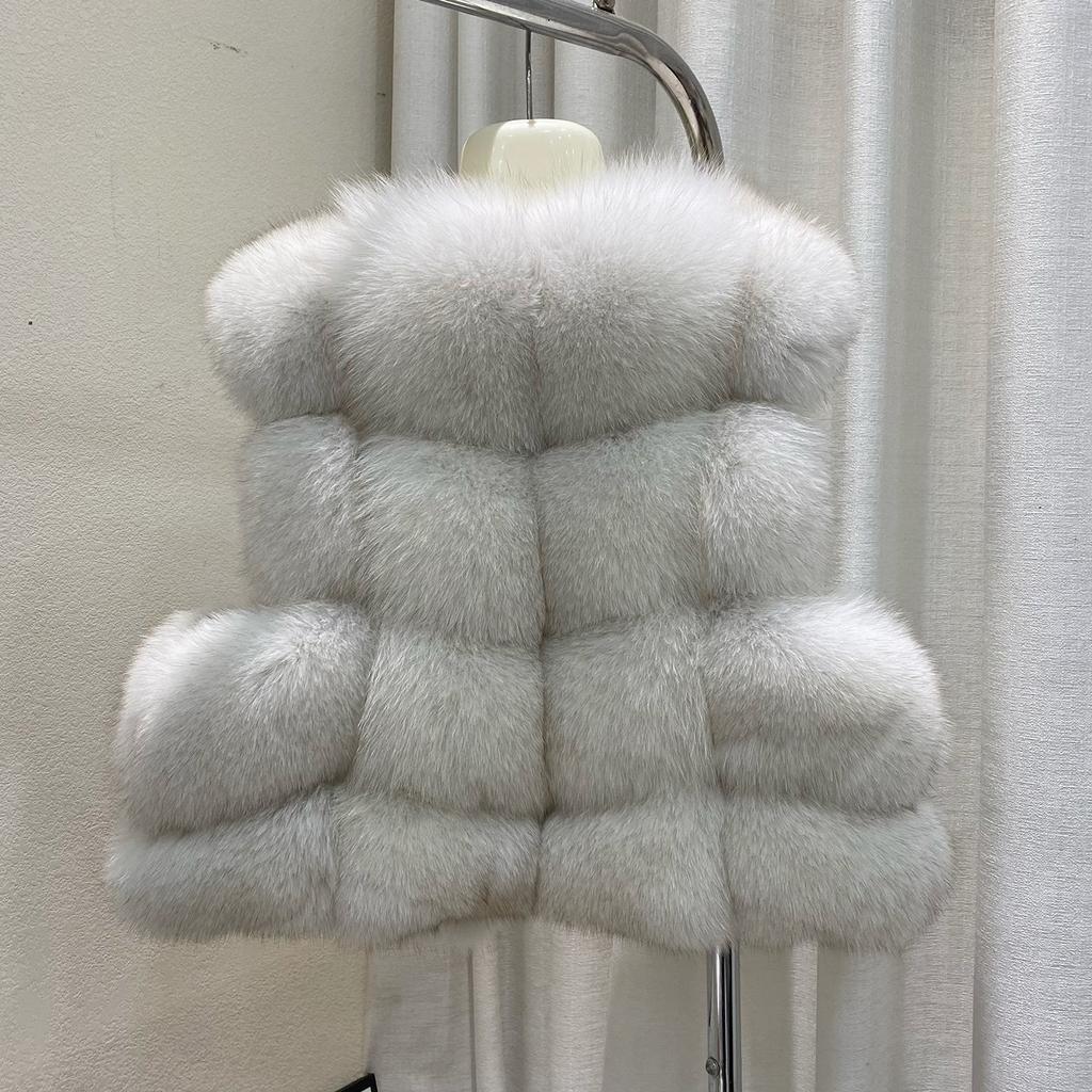 New Finnish whole fur fox fur vest temperament young and thin short fur coat women