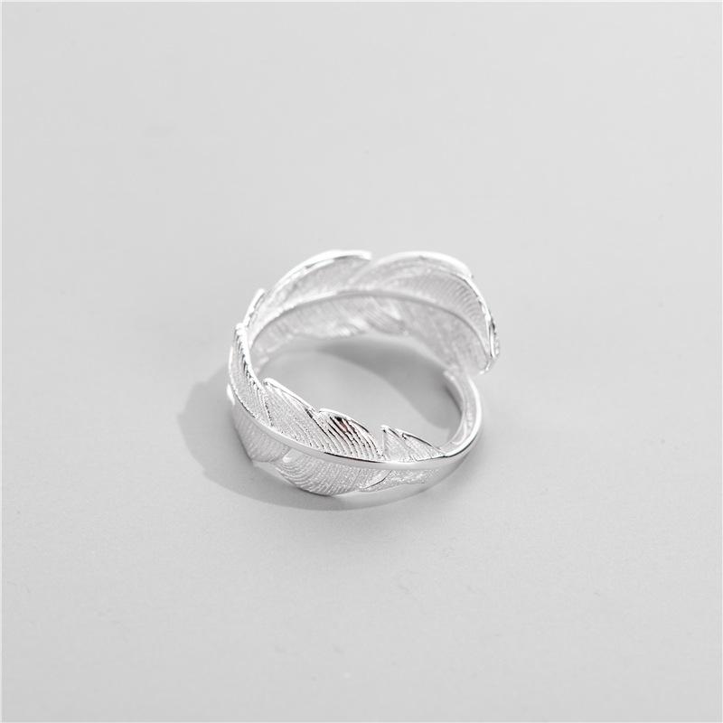 Hot Sale Atmosphere Personality BFCLUB Silver Color Jewelry High-quality Feather Female Leaf Simple Opening Rings