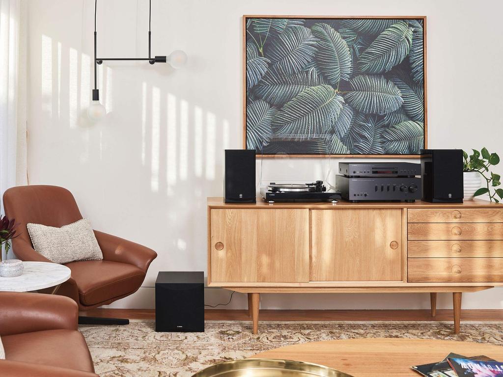 YAMAHA Проигрыватель пластинок черный TT-S303B