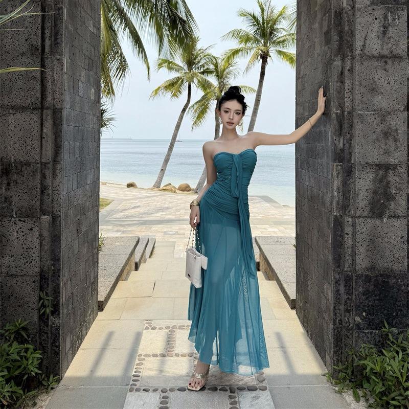 Sexy Retro Blue Sleeveless Tube Top Dress Seaside Vacation Temperament Waist Hip Beach Dress