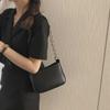 2020 Trendy Black Stitch Underarm Baguette Bag: European & American Style PU Shoulder Handbag for Women