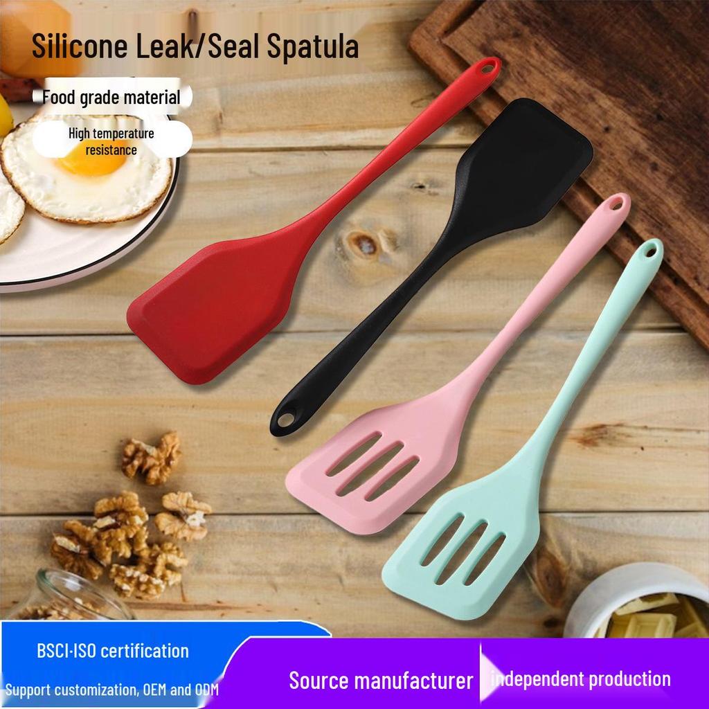 High-Temperature Resistant Non-Stick Silicone Spatula - Easy-to-Clean Kitchen Utensil