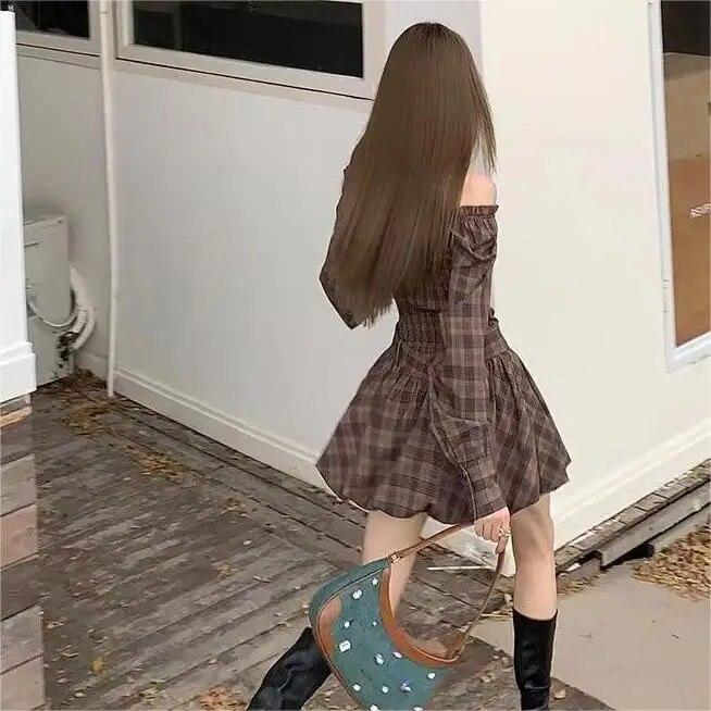 Модное женское мини-платье в клетку с квадратным вырезом, элегантное платье трапециевидной формы с длинным рукавом, новое весеннее короткое платье с разрезом на шее