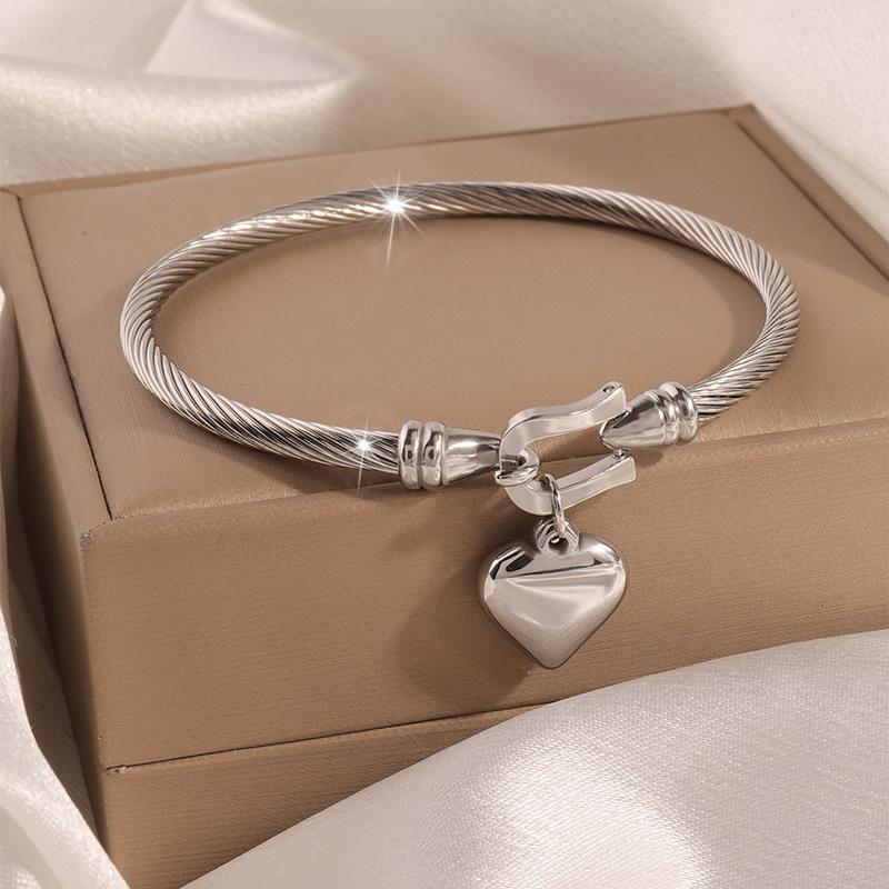 Titanium steel bracelet gold high version temperament zircon bracelet women's light luxury fashion elegance does not fade simple bracelet
