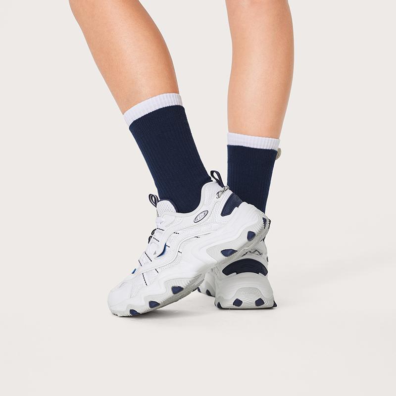 Li-Ning Cat Paw Lite 2 модные классические амортизирующие нескользящие низкие папины туфли женские кроссовки стандарт-белый AGCU070-1