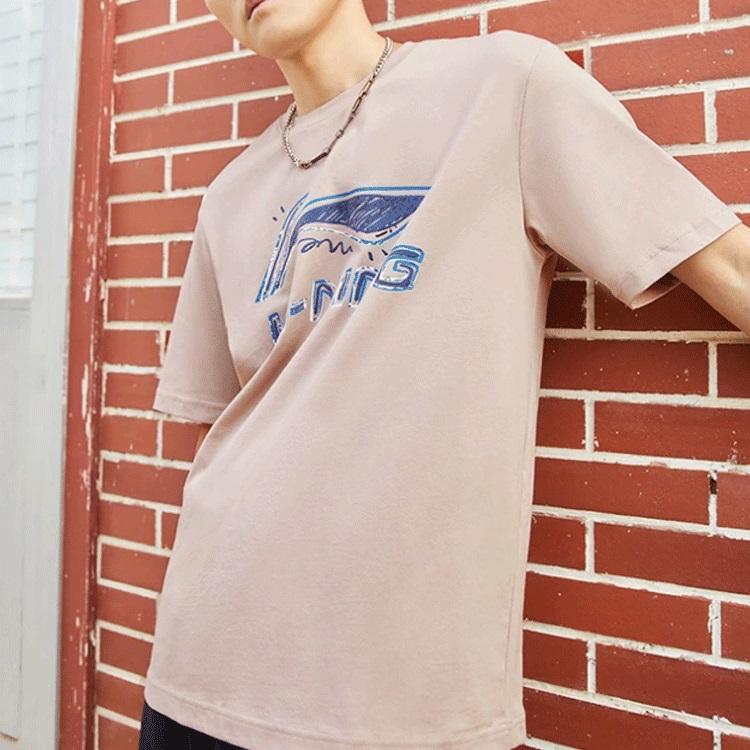 Li Ning Коллекция Спортивная Жизнь Футболки Мужские Светло-Белый Фиолетовый Круглый Вырез Умеренный Прямой Крой AHSS879-5