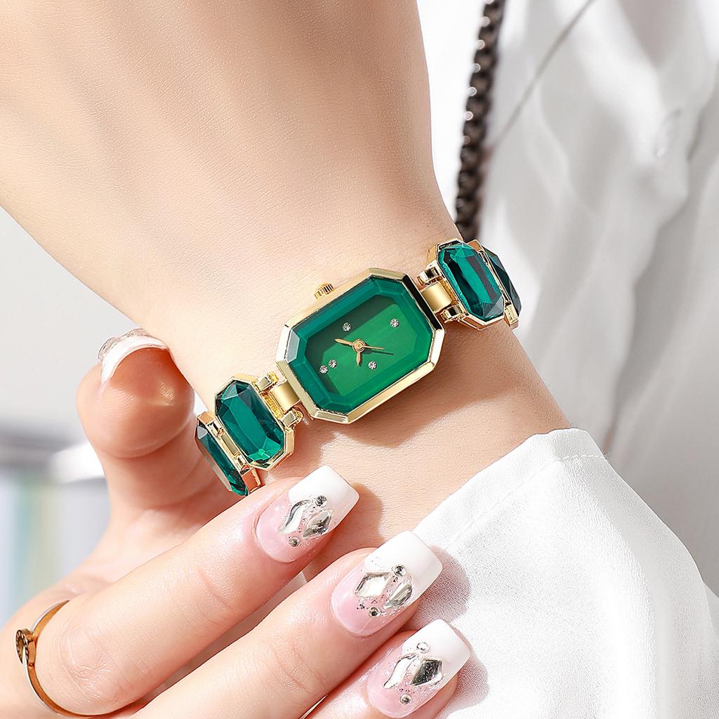 5 цветов Женские часы Модные квадратные циферблат Элегантные винтажные Трендовые кварцевые часы (Коробка в комплект не входит)