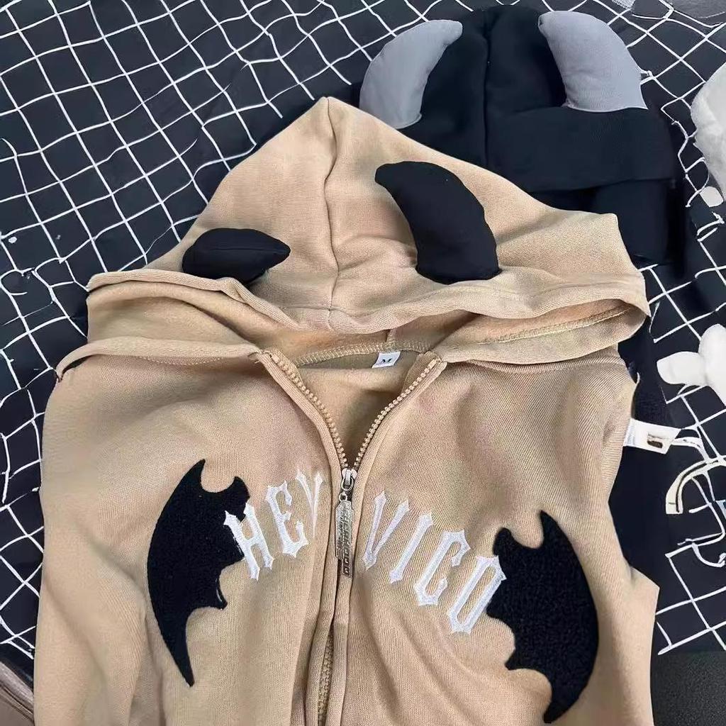 European-American Retro Winter Velvet Sweater Cardigan with Zipper for Women