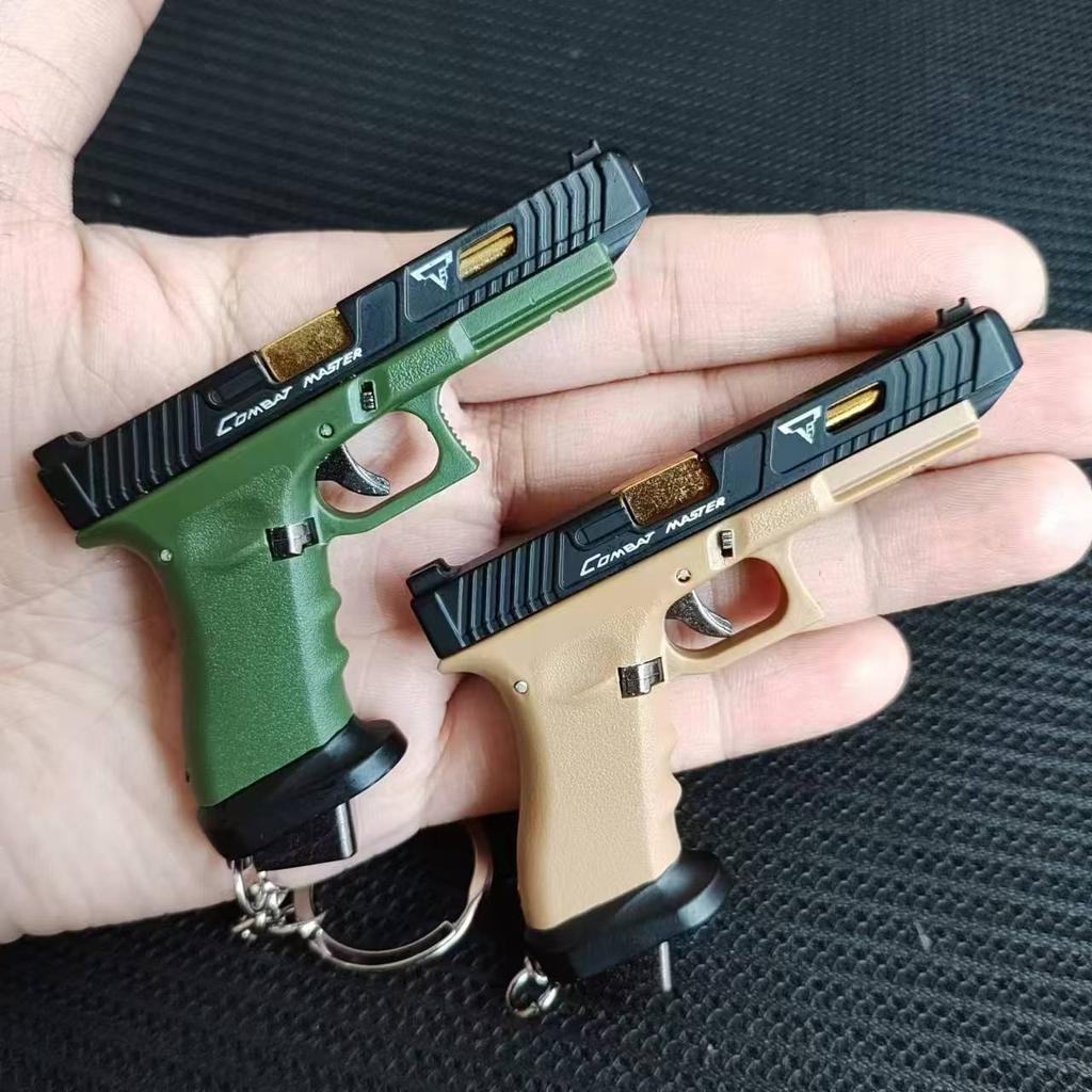Mini 1:3 Alloy TTI G34 Pistol Model Keychain Detachable Fake Gun Collection Bag Pendants Fidget Toy Party Gift for Adult Boy