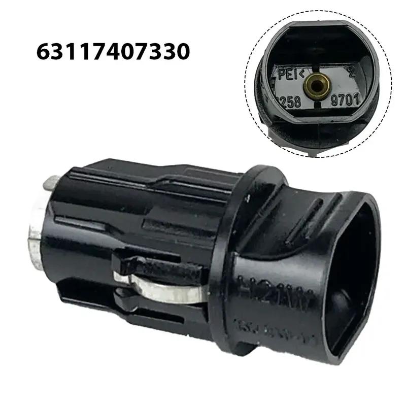 Black Plastic Rear Light 63117407330 Rear Lamp Socket For BMW 3-5-7 Series F30- LCI For BMW- X6 E71 For Z4 E85 Car Lights Parts-