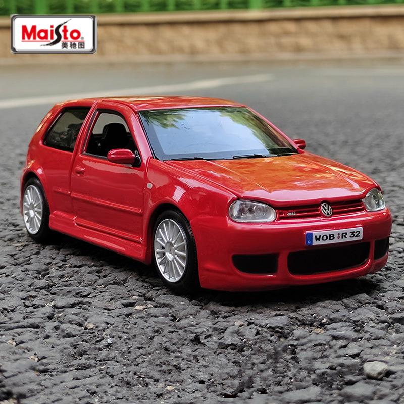Майсто 1:24 Модель спортивного автомобиля Volkswagen Golf R32 из сплава, литая металлическая модель гоночного автомобиля, имитация, коллекция, детские игрушки, подарок
