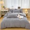 Зимний утолщенный комплект постельного белья из молочного флиса, четырехпредметный, теплый, приятный к коже, простыня, пододеяльник, наволочка
