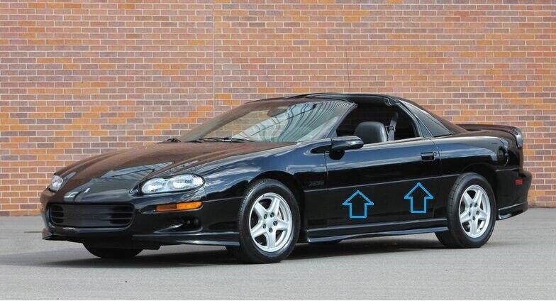 Chevy Camaro 1993-2002 - Хромированные молдинги боковых дверей, хромированная защита
