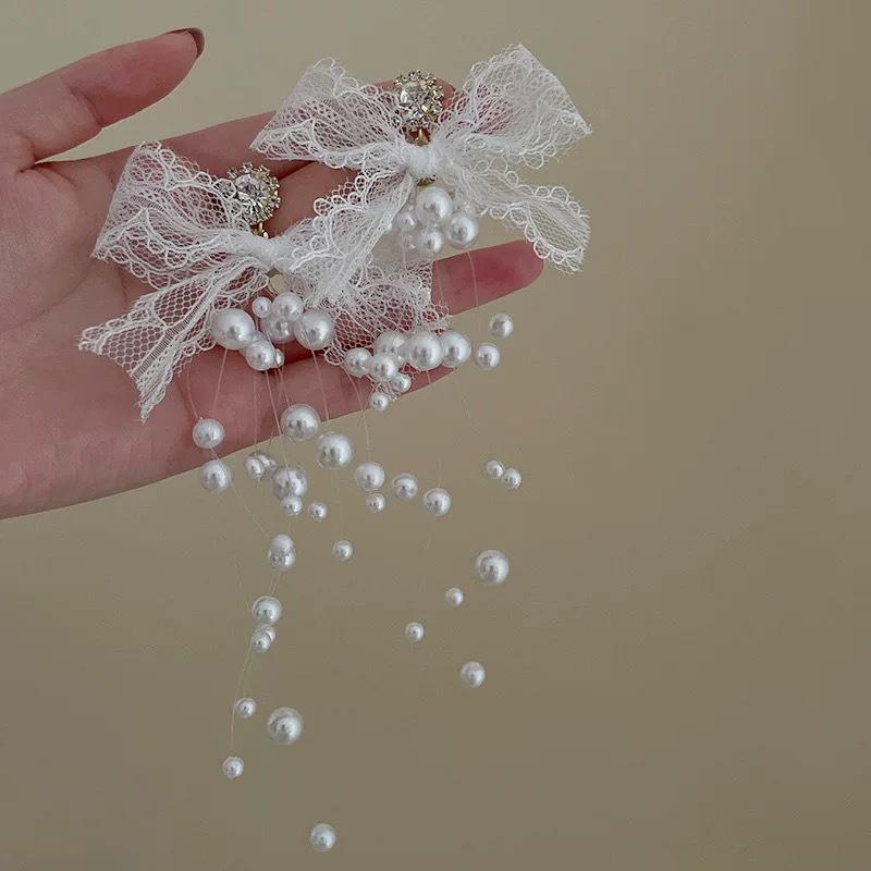 Silver Rhinestone Crystal Flower Asymmetric Earrings - Colorful Retro Court Style Studs for Women