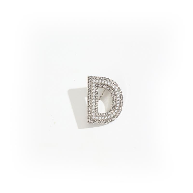 Crystal Rhinestone Pearl A-Z 26 Letters Brooch Women English Alphabet Brooch Pin Corsage Collar Jewelry Clothes Bag Decor Gifts
