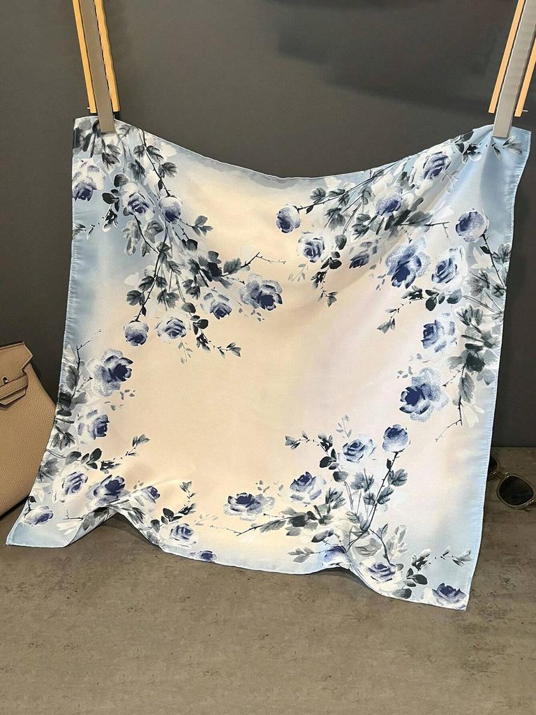 Low-key Luxury Womens Headscarf Is a Must-have for Spring and Summer Imitation Silk Printed Square Scarf Is Fashionable