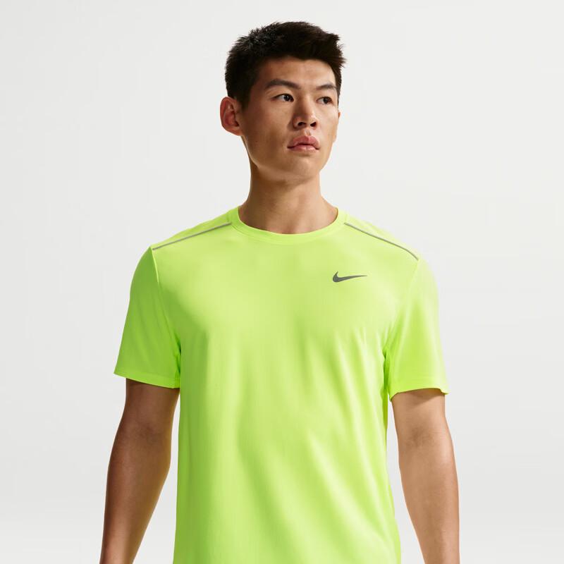 Nike Men's Knit Fitness T-Shirt