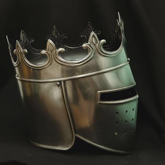 Корона королевы из кованой стали: Носимые женские доспехи для LARP косплея