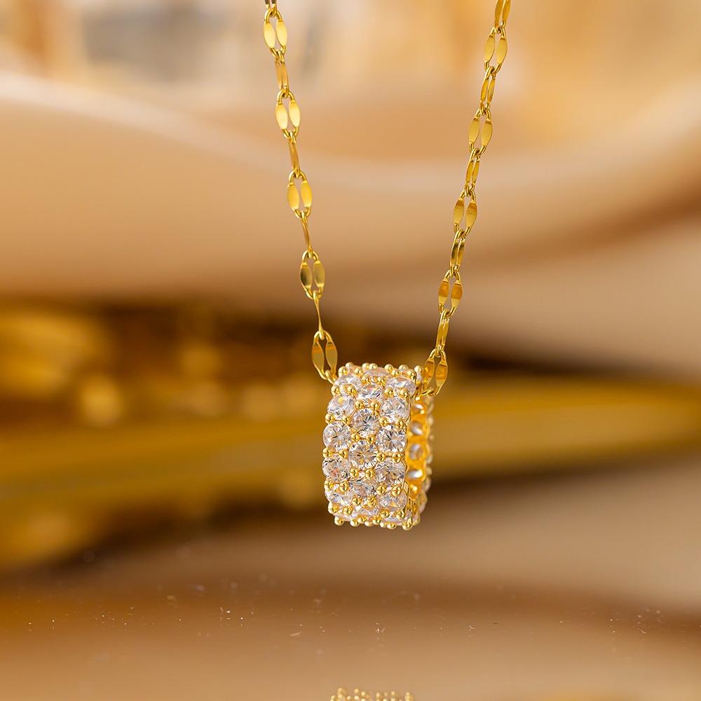 Elegant Full Zircon Copper Necklace Women Simple Exquisite Collarbone Chain Luxury Micro Inlaid Jewelry Gift