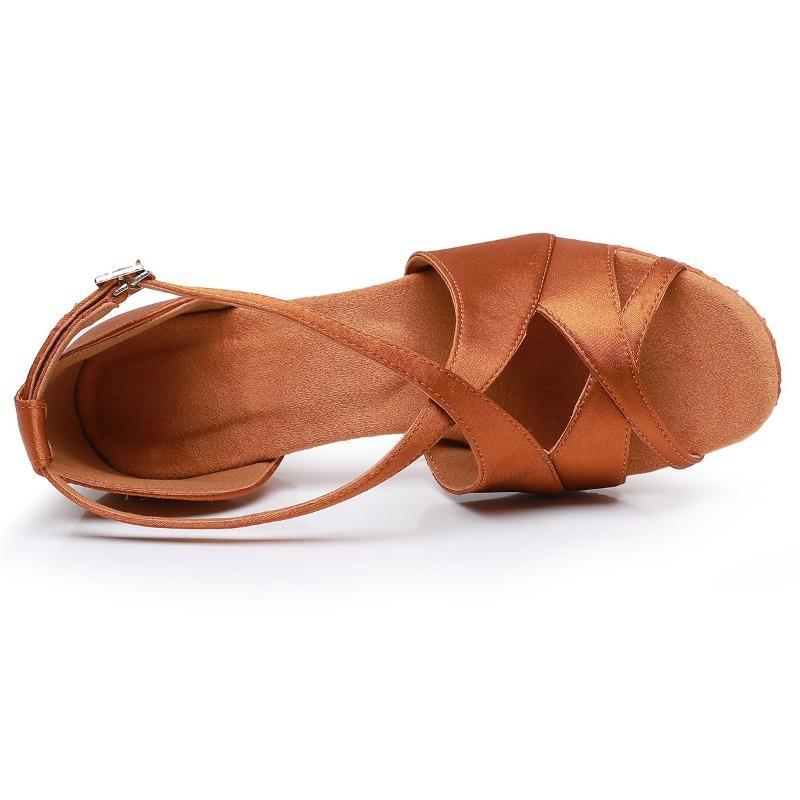 Новые латинские танцевальные туфли для женщин и девочек с мягкой подошвой, танцевальная обувь для танго, сальсы и чачи, каблук 7 см