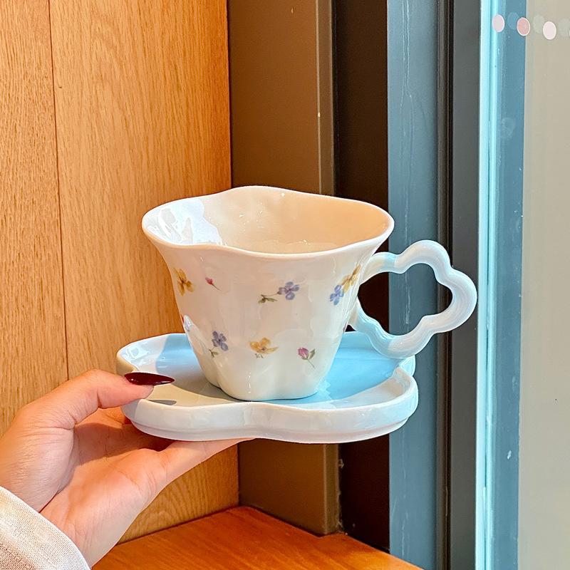 Подарок на день рождения для девочек, цветы высокой ценности, кофейные чашки, подарочные коробки, керамические чашки и блюдца, послеобеденный чай, стаканы для воды, сувениры