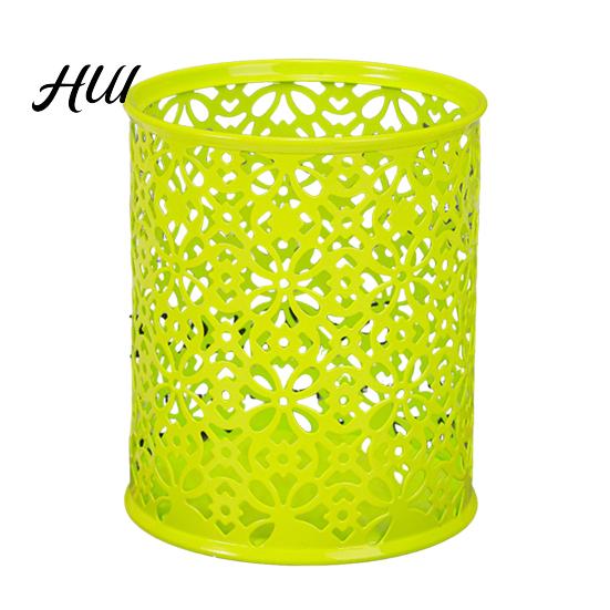 Desk Organizer Pen Holder, Large Capacity Hollow Flower Design Cup, Decorative Iron Stationery Holder for Pens Scissors Makeup Brushes Brush