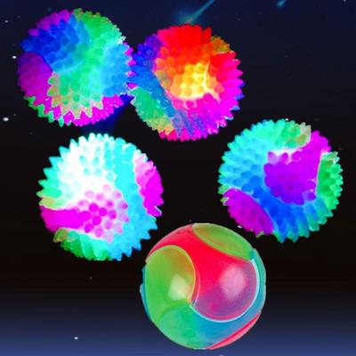 Забавные игрушки для питомцев Маленькая собака Светящийся мяч Игрушки для собак Мяч TPR Трехцветный Светящийся Эластичный мяч Дрессировка собак Бросание Мяч для собаки