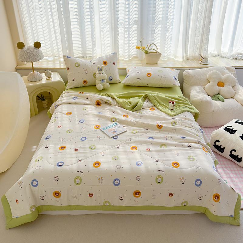 Ультрамягкое летнее охлаждающее одеяло — легкое, дышащее и приятное для кожи с тисненым цветочным принтом для всех сезонов — идеально для спальни