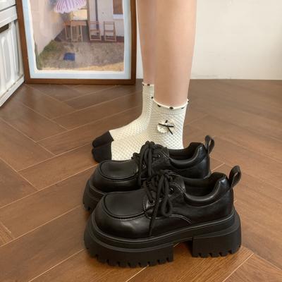 Ретро большая голова толстая подошва маффин увеличение высоты толстый каблук маленькие кожаные туфли дети британский стиль 2025 весна и осень новые популярные одинарные туфли