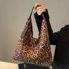 Retro Simple Leopard Print Tote Bag Women'S Tide Casual Large Capacity Shoulder Bag Underarm Bag