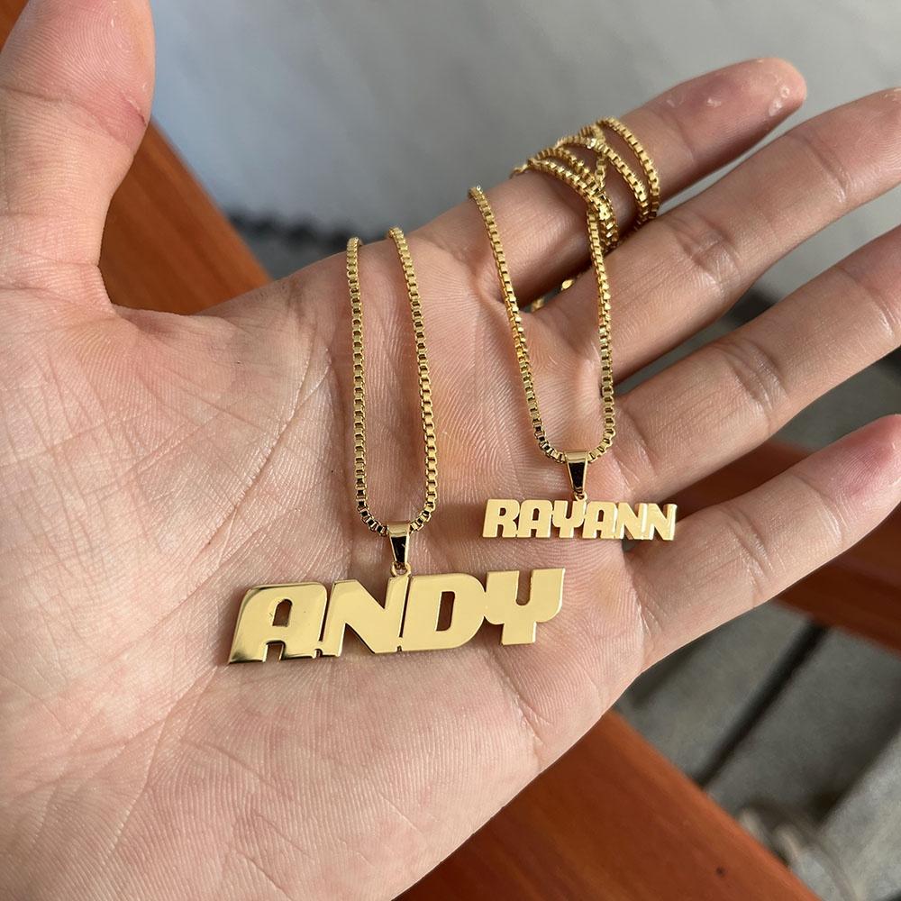 Lateefah OEM Custom Name Necklace PVD Plated Stainless Steel Cuban Chain Letter Pendant Nameplate for Man Kids