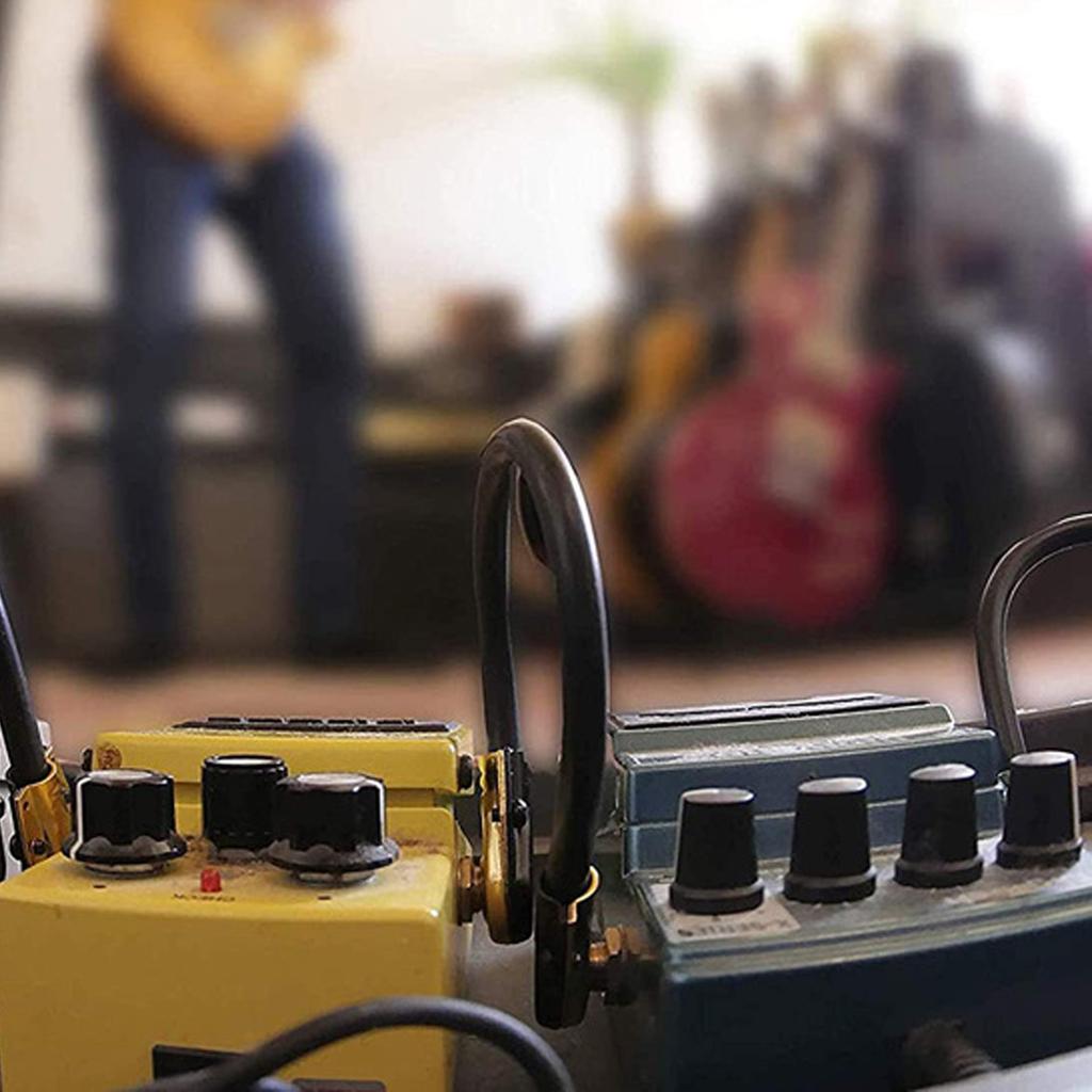 Комплект из 6 гитарных патч-кабелей CZ.INSPIRE, интерфейс 6,35 мм, одно/двухканальный переключатель DI на передней сцене