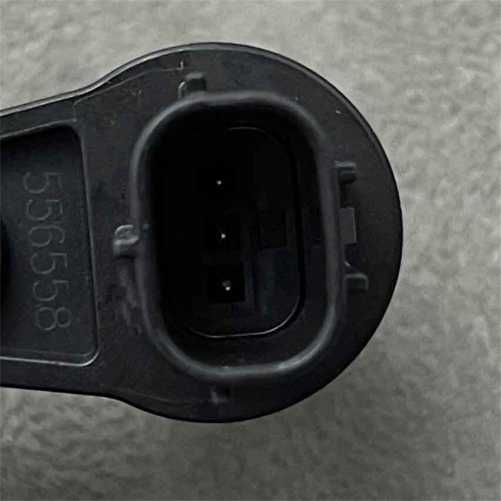 Датчик для двигателя Kubota V1505 V2607 V3307 V3800 Погрузчика Ssv65 Ssv75 1J574-59710