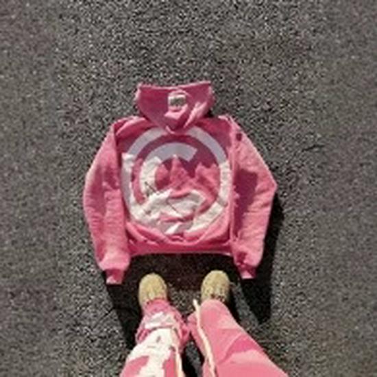 Худи на молнии с принтом надписи CLRVNT 2025 - Стиль знаменитости плохого парня