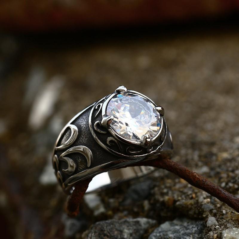 Beier Vintage Stainless Steel Ring With Sapphire Inlay Mens Decorative Crown Band Retro Finger Jewelry