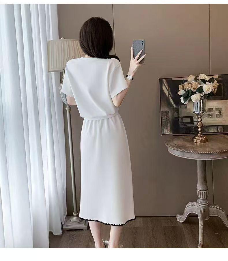 Европейский шик летний комплект из двух частей с открытыми плечами: Женская повседневная миди-юбка с короткими рукавами, визуально омолаживающая