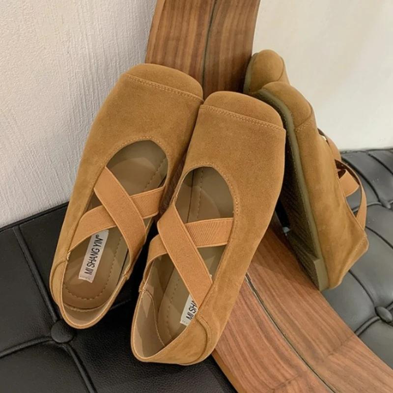 Модная обувь для женщин 2024 года, модные женские туфли на плоской подошве с эластичной резинкой, осенние туфли с квадратным носком из замши и сплошной подошвой из латуни, повседневные удобные туфли на плоской подошве