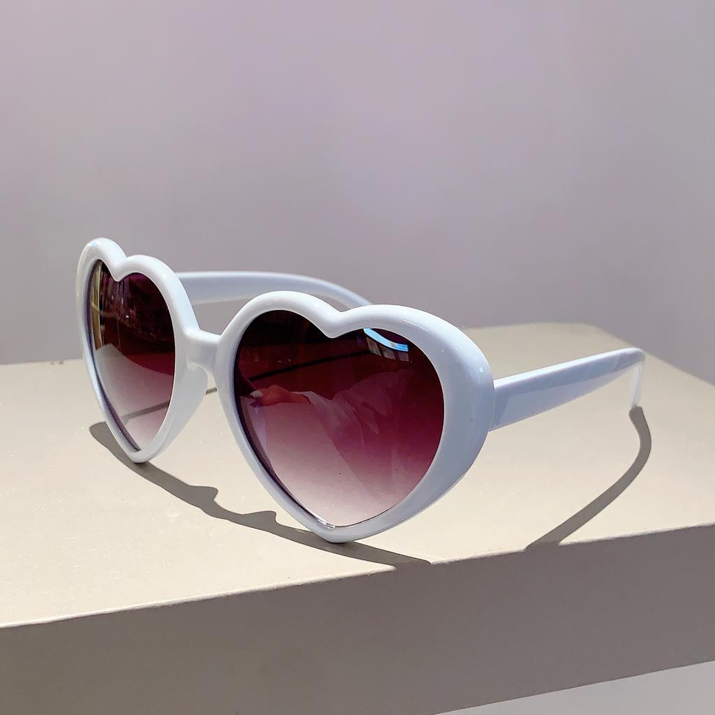 Heart Shaped Sunglasses Stylish Cute Multicolor Mirror Women Shades Trendy Retro Brand Design Fashion Gradient Eyewear