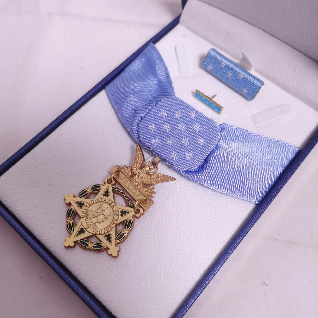 United States Badge Sea Medal Land Medal of Honor Air Three