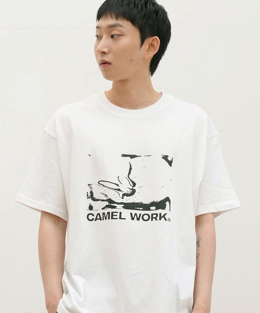CAMEL WORK Футболка с коротким рукавом, прыгучий мяч (белый)