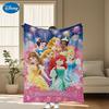 Мягкое одеяло с милыми мультяшными рисунками в стиле диснеевских принцесс. Удобное для семейных путешествий, диванов и кроватей. Отличный подарок для поклонников принцесс.