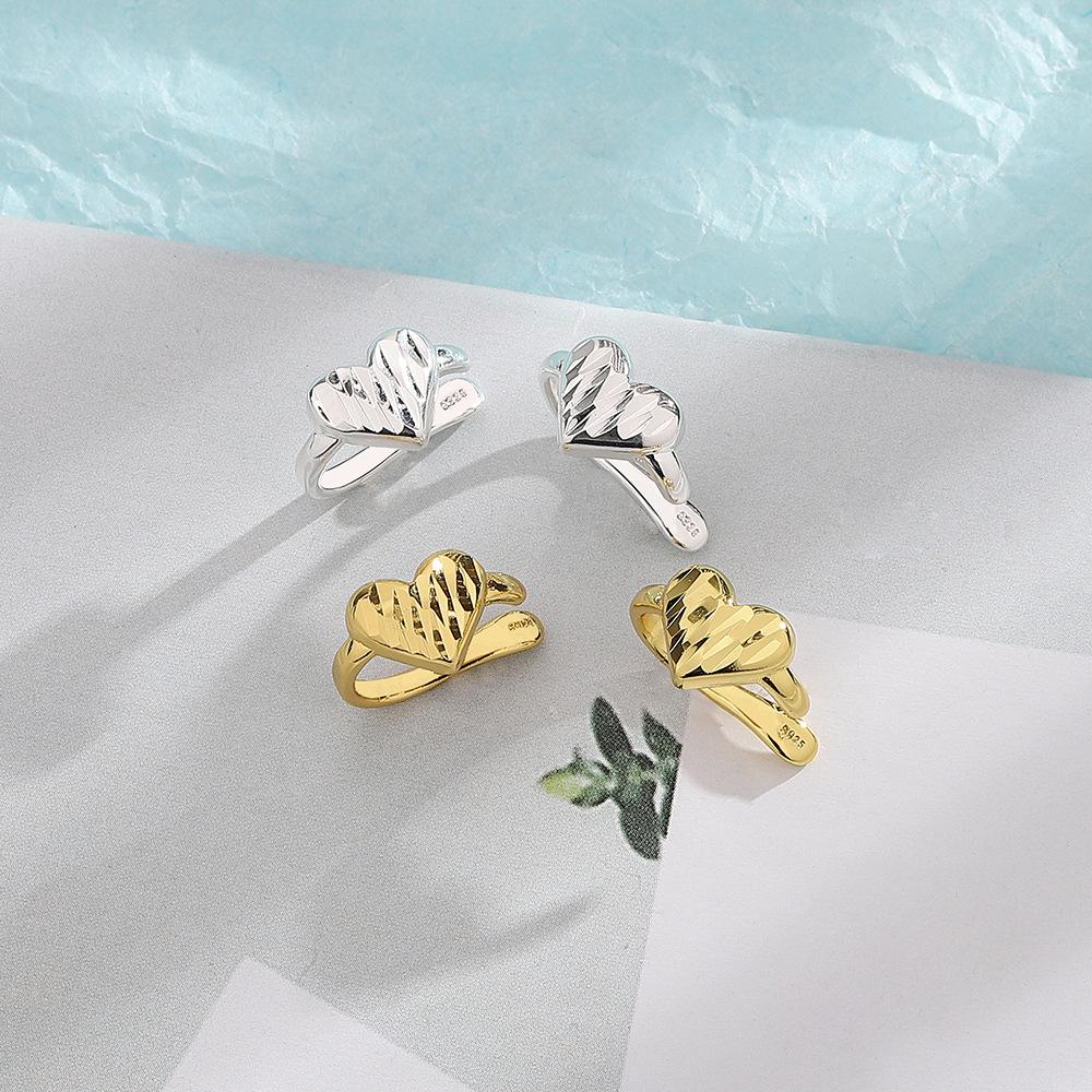 Сверкающие клипсы для ушей Love, маленькие и изысканные, режущая поверхность, серьги без пирсинга ушей, нежные серьги-клипсы в форме сердца для женщин