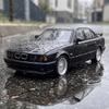 1:24 Металлическая литая модель автомобиля из сплава, совместимая с BMW M5 E34, немецкий executive sports sedan, имитационная модель, модный подарок для дома