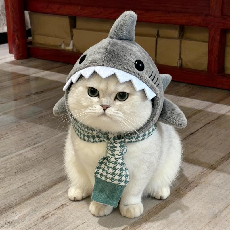 Наряды для котят Регулируемый шлем-акула для кошки Теплая плюшевая мультяшная шапка для питомца Косплей Головной убор Милая мягкая теплая шапка для кошки Косплей Вечеринка