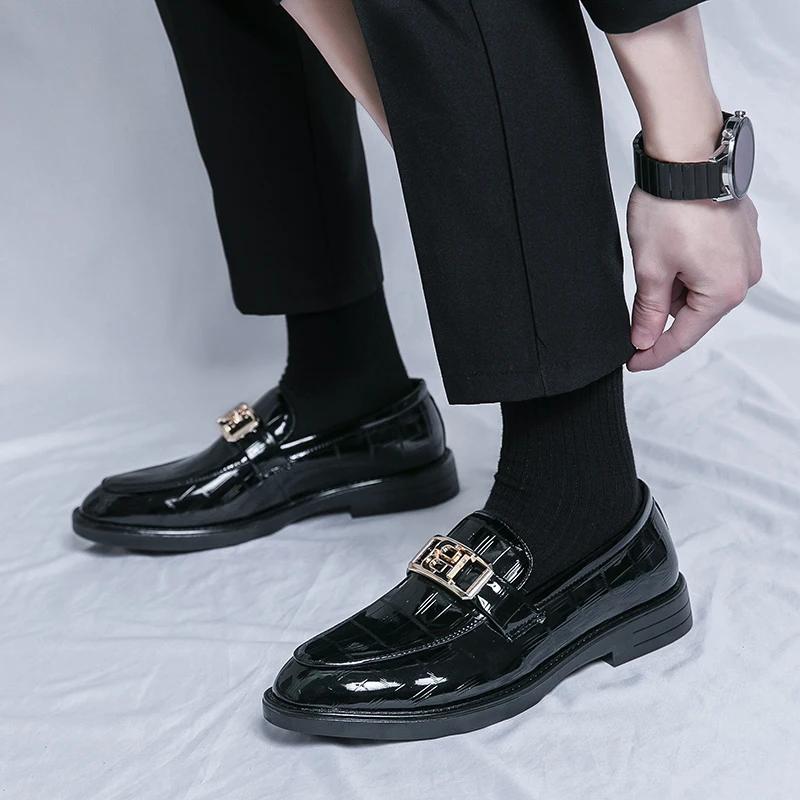 Men's Business Shoes Man Male Patent Leather Pattern Mens Oxfords Dress Loafers Wedding Party Shoes for Men Size 38-45 Men Flats