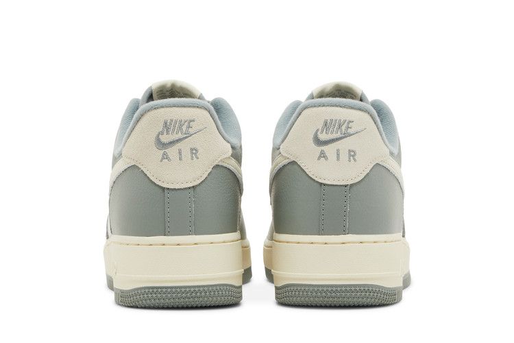 Men's Sneakers Nike Air Force 1 Low '07 LX Mica Green Coconut Milk Mica Green/Coconut Milk-Photon Dust
