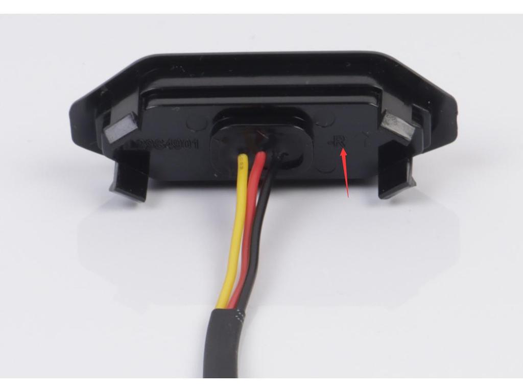 Подходящие для низкопрофильных модов, эти двухцветные светодиодные фонари решетки белого и желтого цвета разработаны для новых моделей Jimny JB64/JB74.