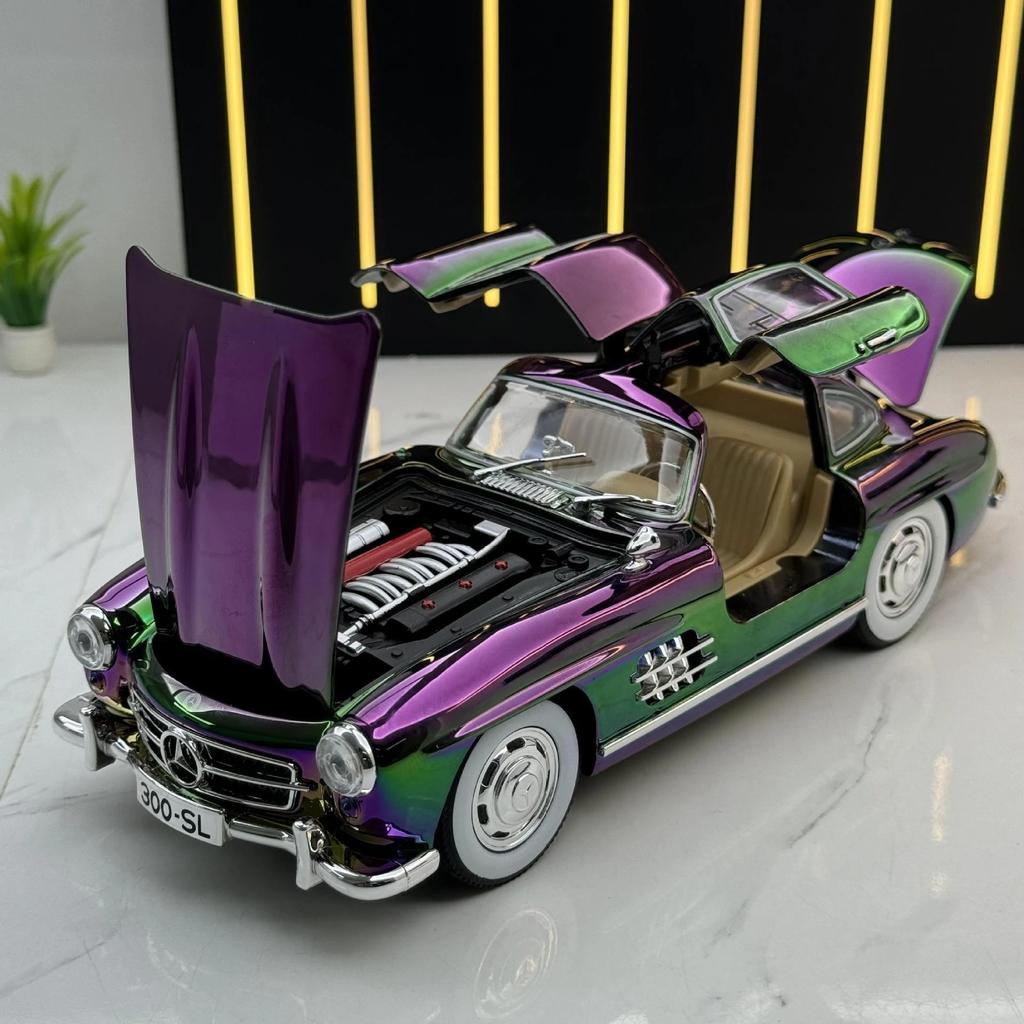 1:24 Mercedes-Benz 300SL Classic Car Electroplated Version Alloy Car Diecast Metal Model Trendy Display Ornament Kids Toys C403
