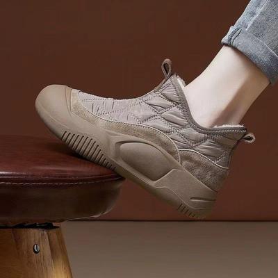 Женские спортивные туфли с утолщенным плюшем 2025 Новые зимние теплые хлопковые туфли на толстой подошве Модные повседневные сноубутсы на толстой подошве